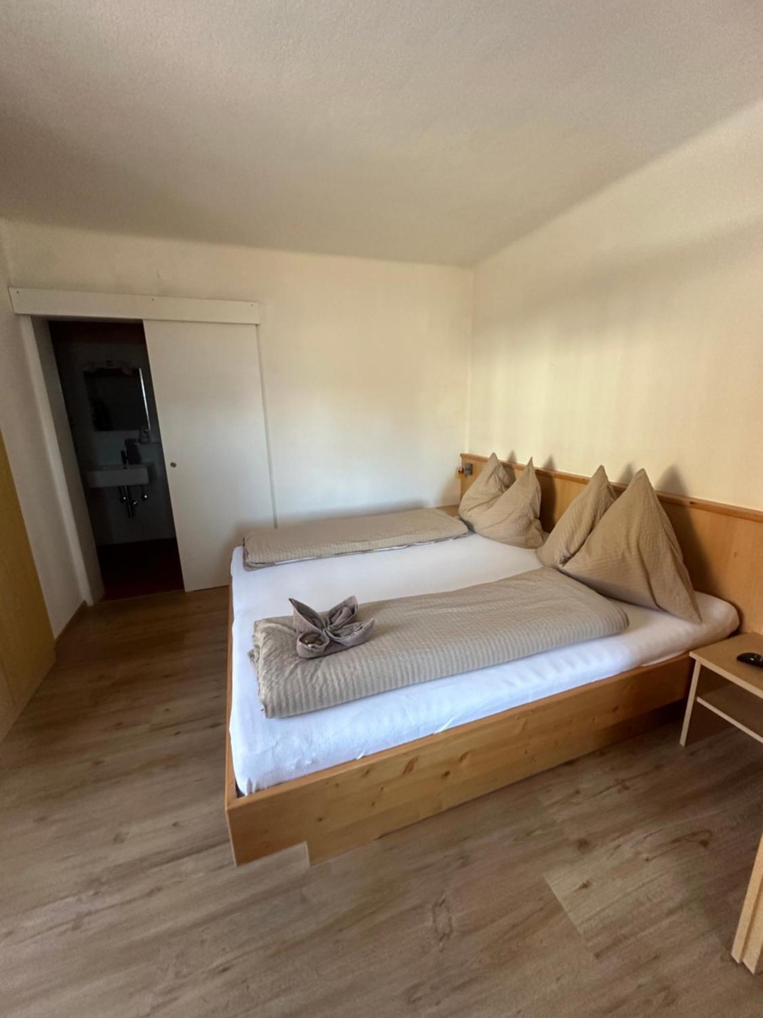 Fruehstueckspension Alpenrose Bed & Breakfast Iselsberg Exterior foto