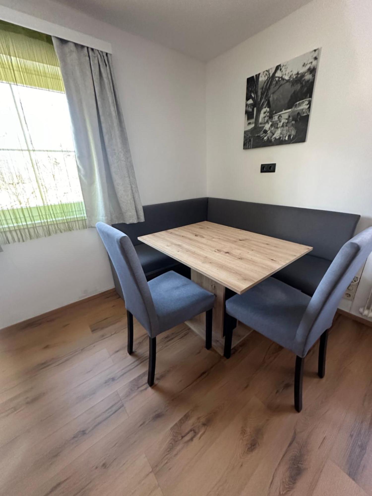 Fruehstueckspension Alpenrose Bed & Breakfast Iselsberg Exterior foto