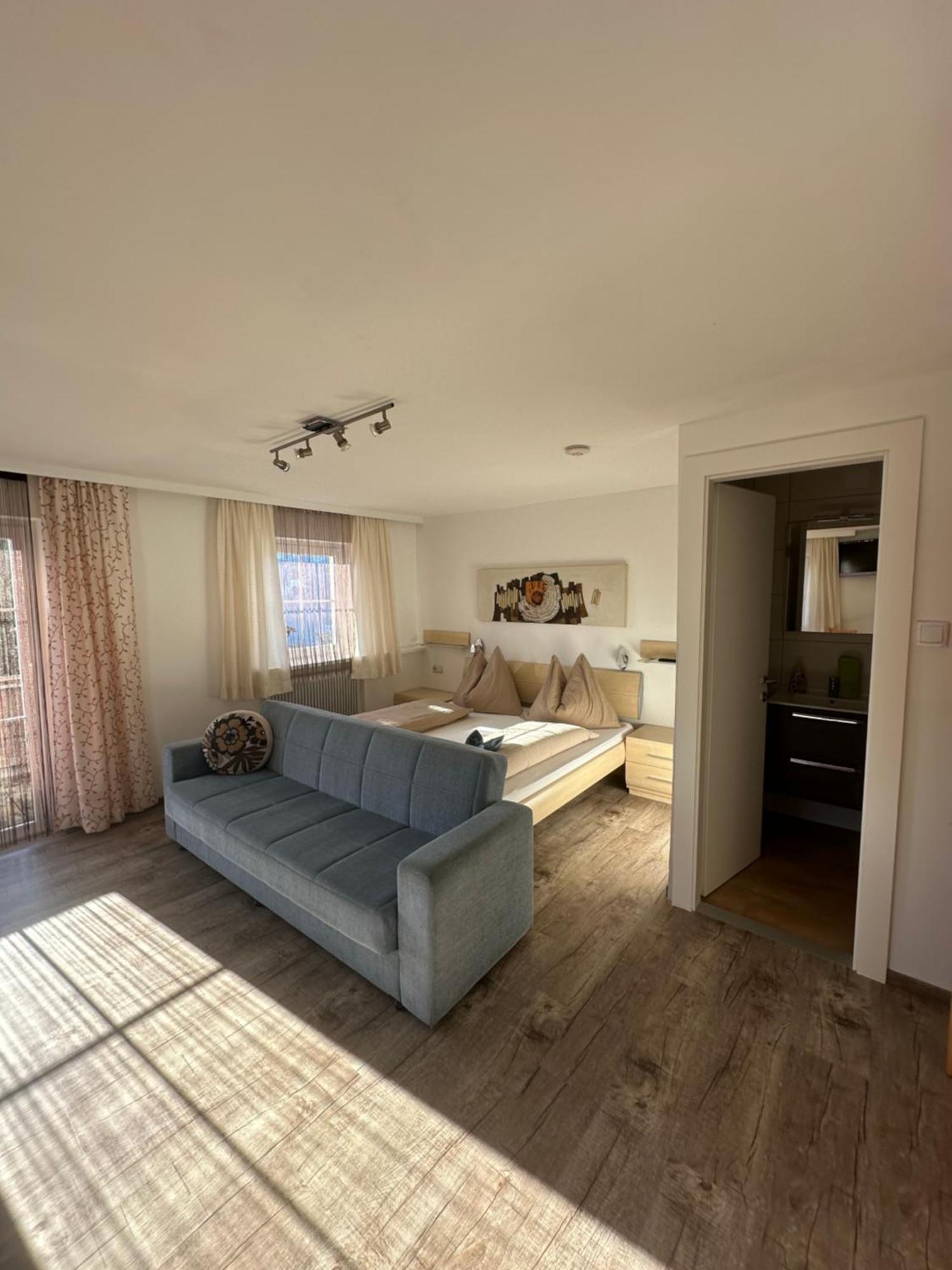Fruehstueckspension Alpenrose Bed & Breakfast Iselsberg Exterior foto